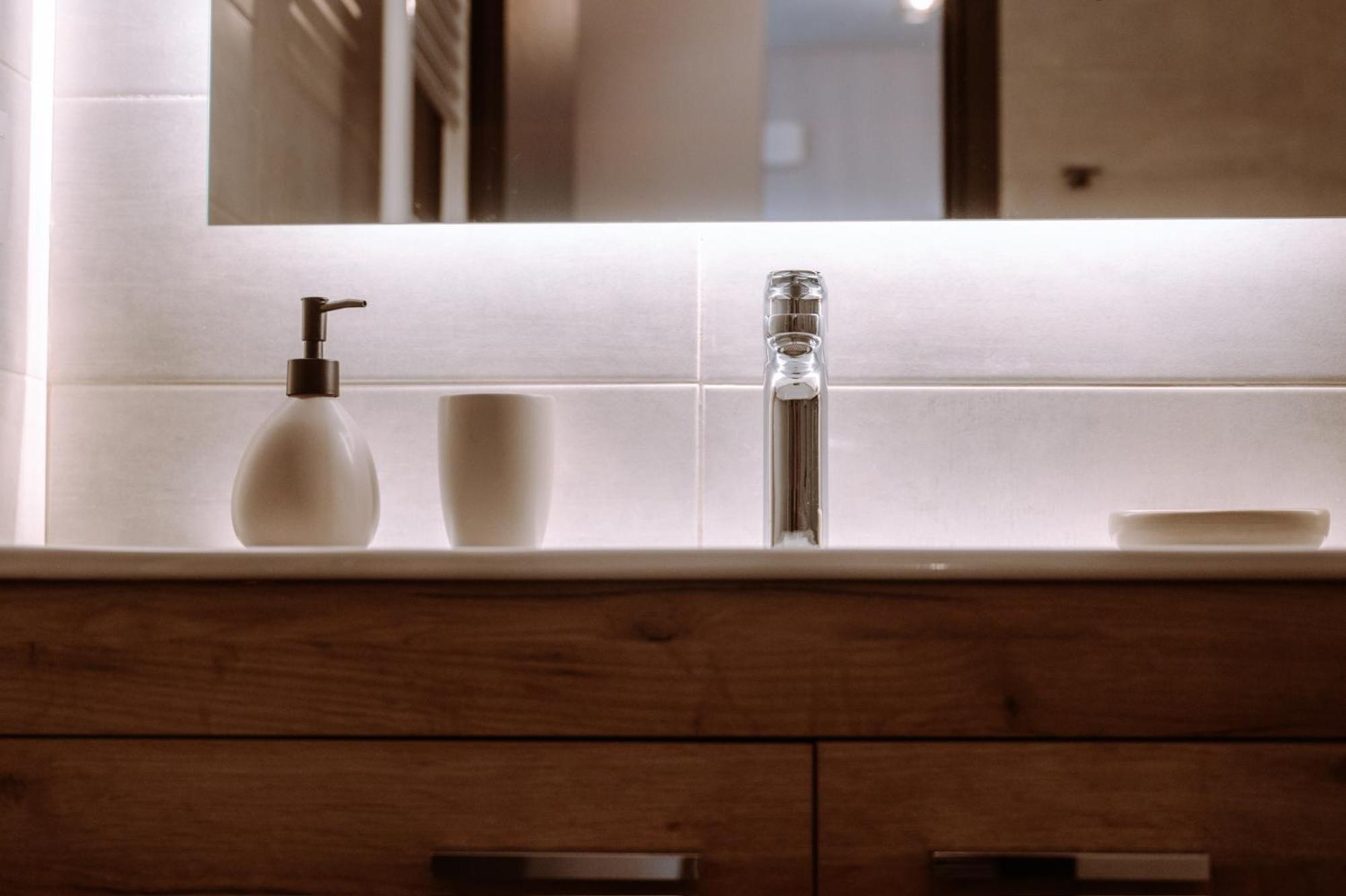 Louisa Luxury Apartments 普雷韦扎 外观 照片